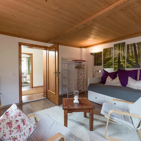Neuheim Apartment *